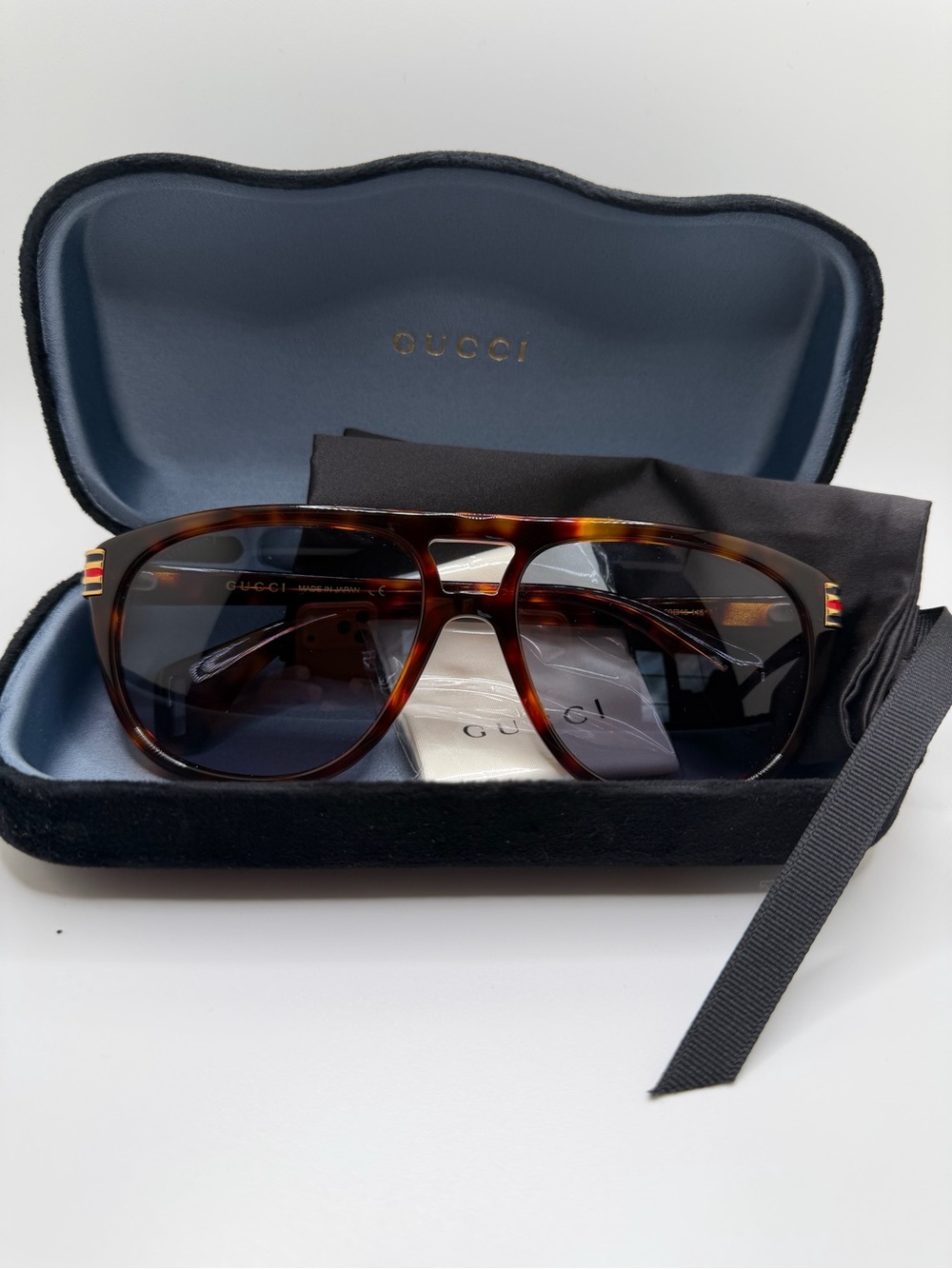 Gucci Tortoiseshell Frame Sunglasses with Dark Gradient Lenses